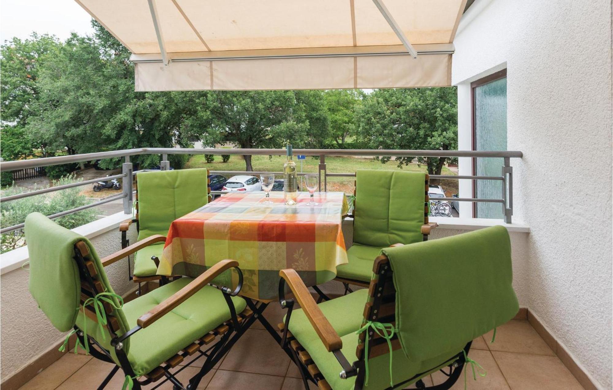 Two-Bedroom Apartment in Poreč Buitenkant foto